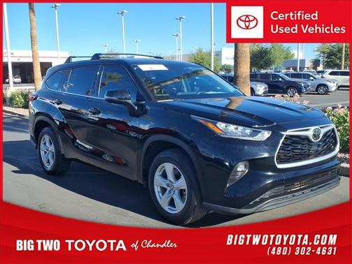 BLACK 2020 Toyota Highlander LE