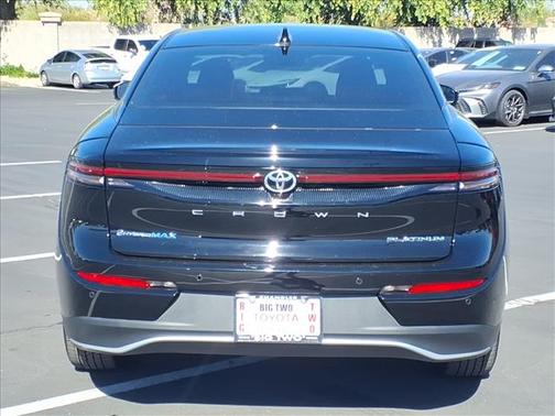 2026 Toyota Crown Platinum