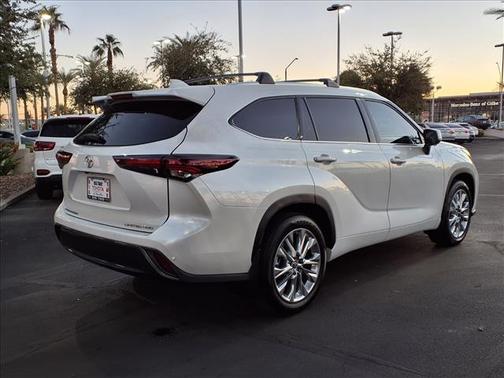 2024 Toyota Highlander Limited