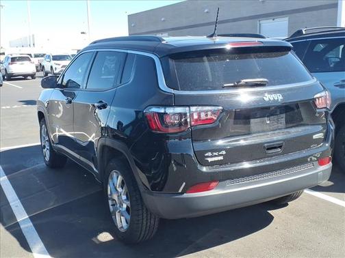 2022 Jeep Compass Latitude Lux