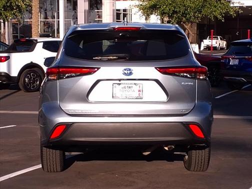 2021 Toyota Highlander Hybrid LE
