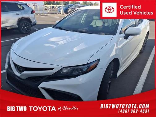 2022 Toyota Camry SE