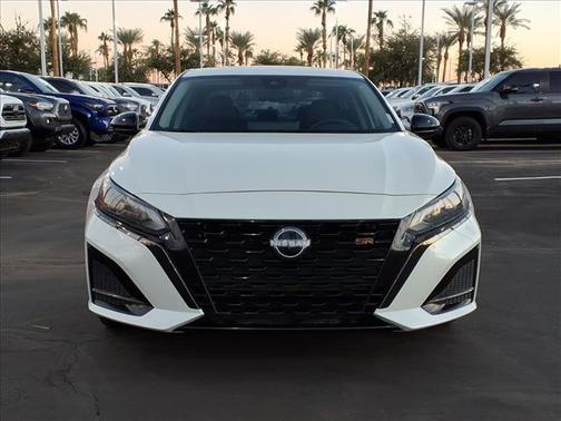 2023 Nissan Altima SR FWD