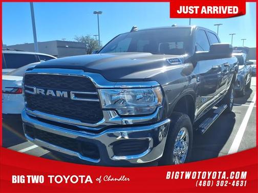2022 RAM 2500 Tradesman Crew Cab 4x4 6'4' Box