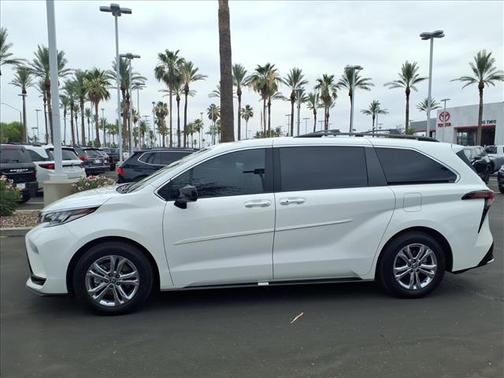 White 2022 Toyota Sienna XSE 7 Passenger