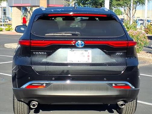 2023 Toyota Venza XLE