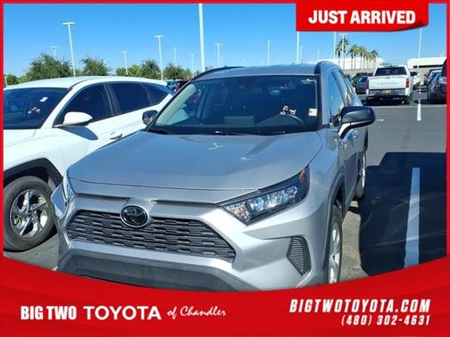 2020 Toyota RAV4 LE