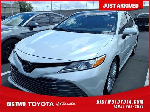 WHITE 2020 Toyota Camry XLE