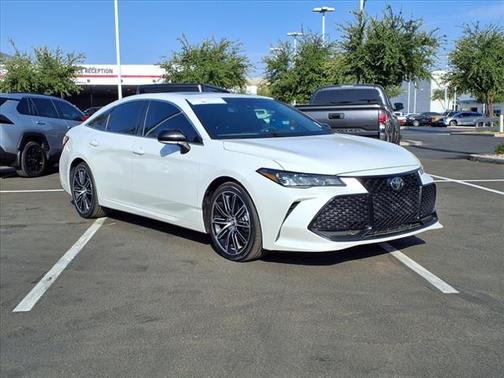 2019 Toyota Avalon XSE