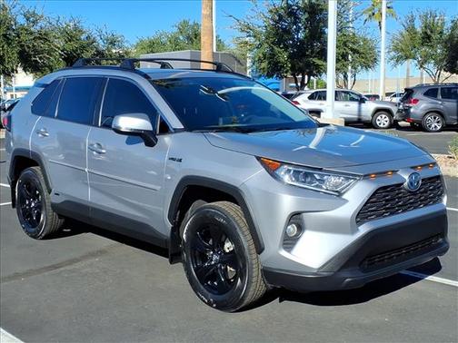2021 Toyota RAV4 Hybrid XLE