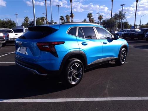 2025 Chevrolet Trax LT