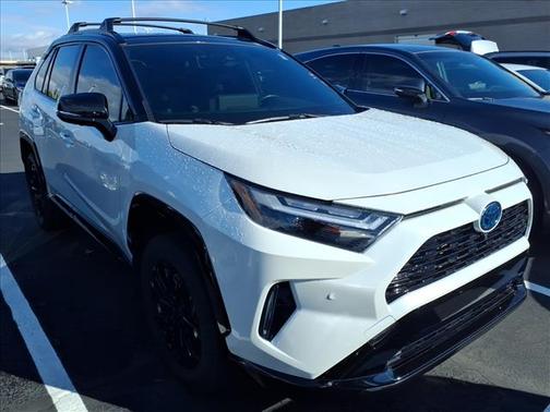 2024 Toyota RAV4 Hybrid SE