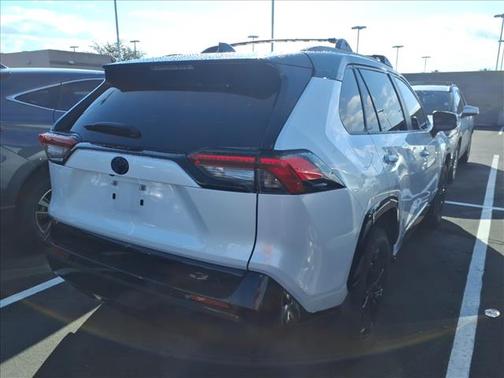 2024 Toyota RAV4 Hybrid SE