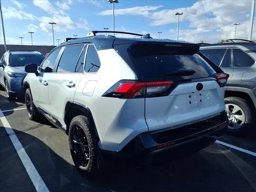 2024 Toyota RAV4 Hybrid SE