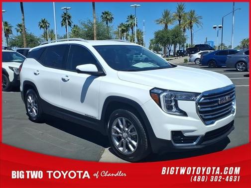 WHITE 2024 GMC Terrain SLT