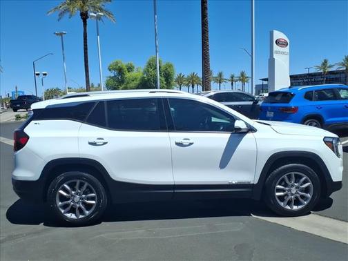 WHITE 2024 GMC Terrain SLT