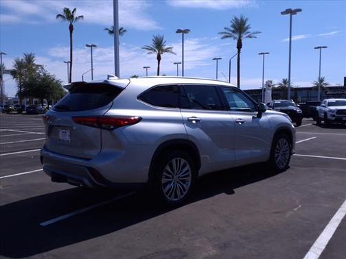 2021 Toyota Highlander Platinum