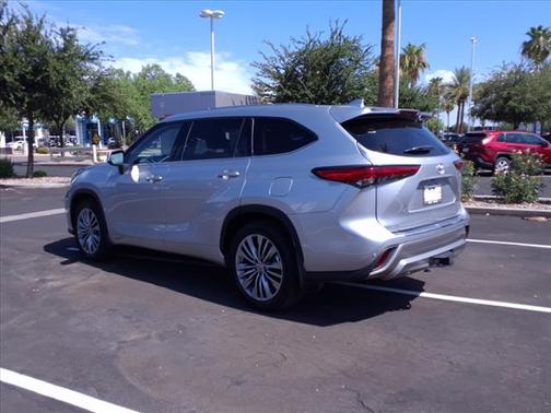 2021 Toyota Highlander Platinum
