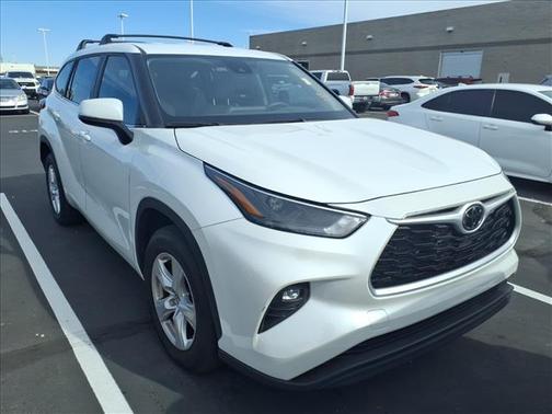 2023 Toyota Highlander LE