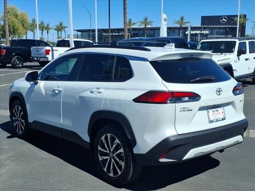 2023 Toyota Corolla Cross XLE