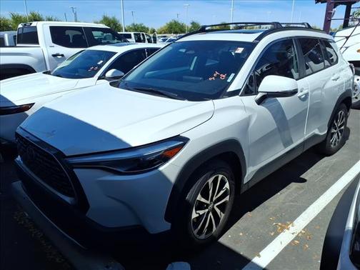 2023 Toyota Corolla Cross XLE