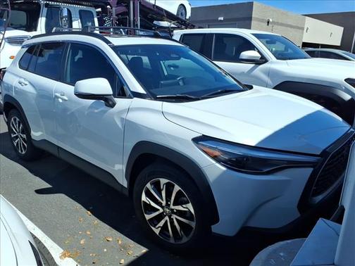 2023 Toyota Corolla Cross XLE
