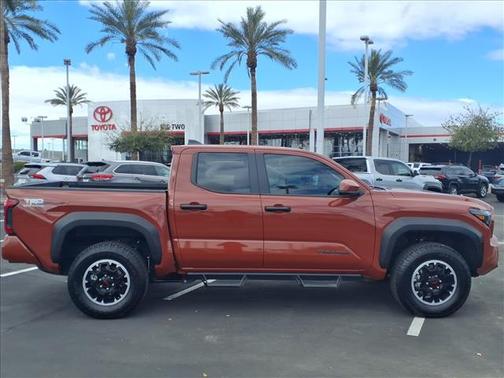 2025 Toyota Tacoma Boulder/Black Fabric w/Sm