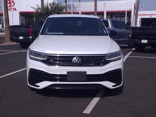 2023 Volkswagen Tiguan 2.0T SE R-Line Black