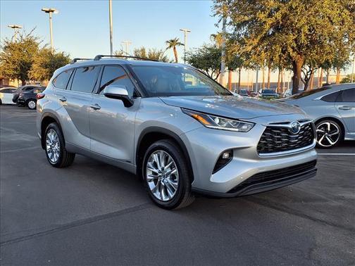 2023 Toyota Highlander Hybrid Limited