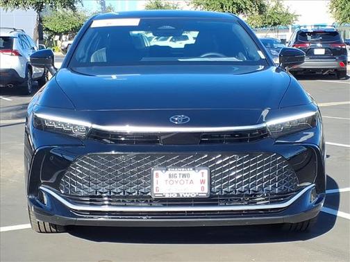 2025 Toyota Crown SEDAN