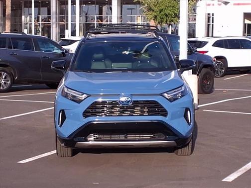 2024 Toyota RAV4 Hybrid SE