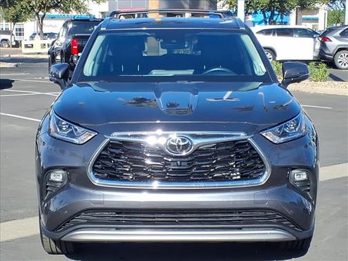 2024 Toyota Highlander Platinum
