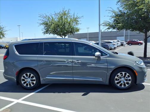 GRAY 2021 Chrysler Pacifica L
