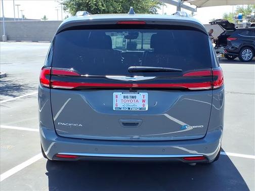 GRAY 2021 Chrysler Pacifica L