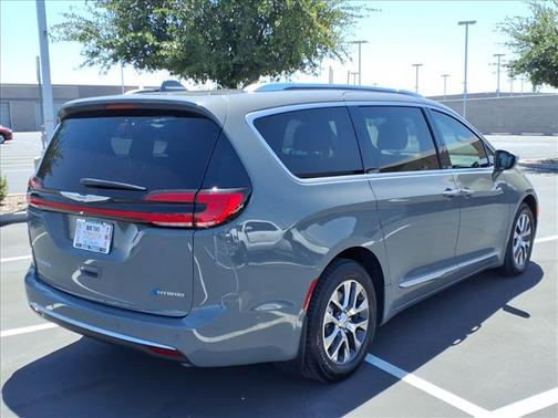 GRAY 2021 Chrysler Pacifica L