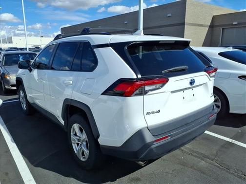 2020 Toyota RAV4 Hybrid LE
