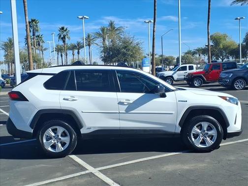 2020 Toyota RAV4 Hybrid LE