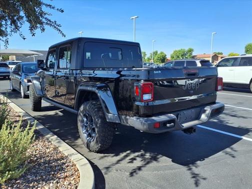 2023 Jeep Gladiator Willys 4x4