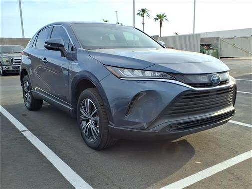 Coastal Gray Metallic 2021 Toyota Venza LE
