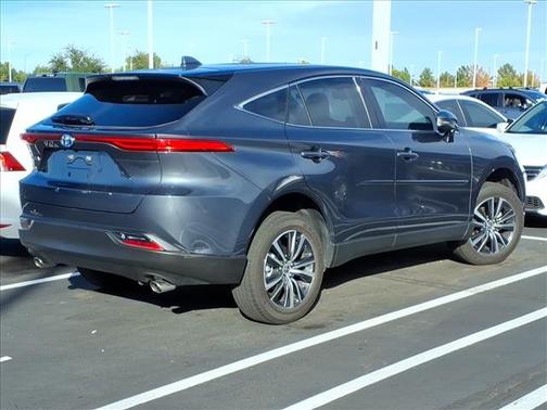 2023 Toyota Venza LE