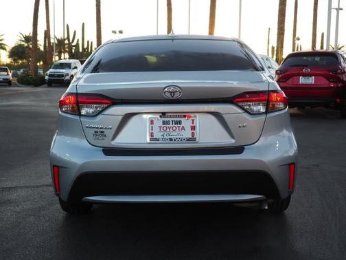 Classic Silver Metallic 2021 Toyota Corolla LE