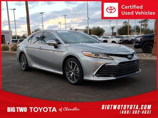 2021 Toyota Camry Hybrid XLE