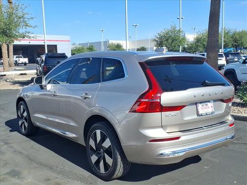 BEIGE 2023 Volvo XC60 Recharge Plug-In Hybrid T8 Ultimate Bright Theme