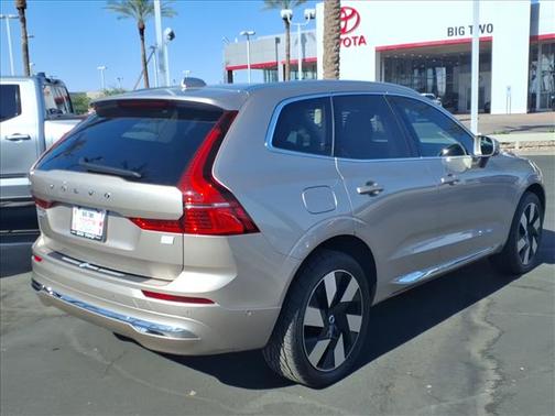 BEIGE 2023 Volvo XC60 Recharge Plug-In Hybrid T8 Ultimate Bright Theme