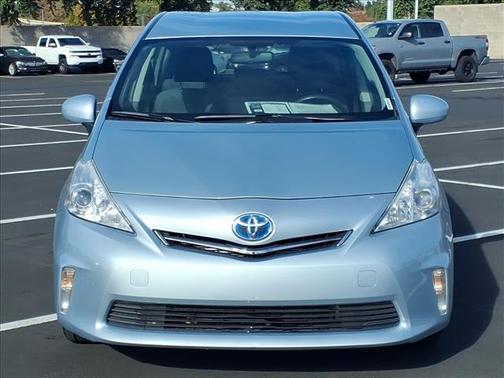 2012 Toyota Prius v Two
