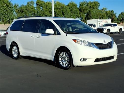 2014 Toyota Sienna XLE