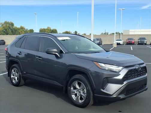 2025 Toyota RAV4 Hybrid LE
