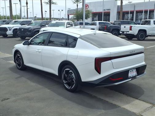 WHITE 2025 Kia K4 EX