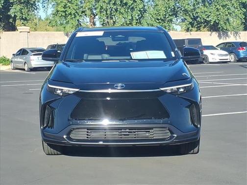 2025 Toyota bZ4X XLE