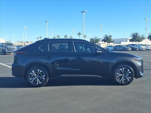 2025 Toyota bZ4X XLE